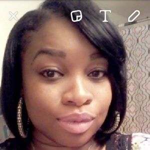 Meet your Posher, Donika